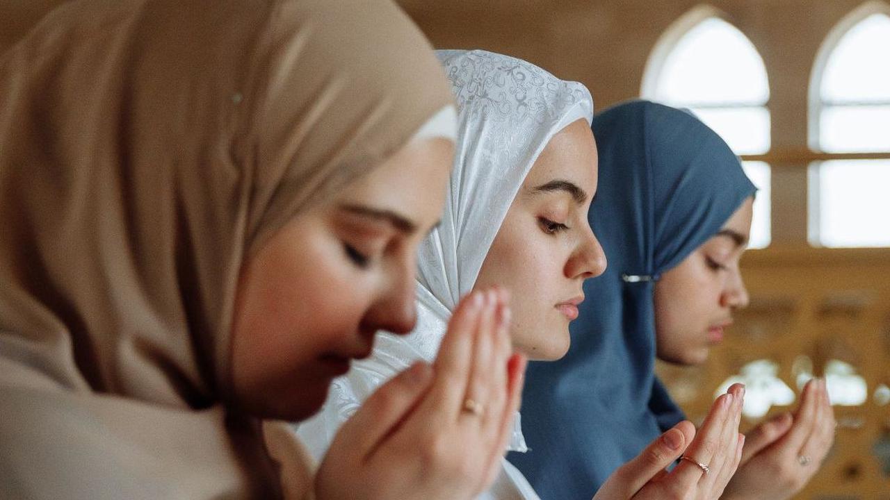 Doa agar cepat haid sebaiknya dibaca ketika wanita mengalami menstruasi yang tidak normal.<br>