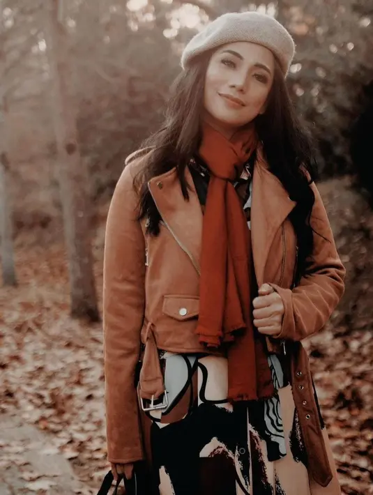 Selain dunia tarik suara, Siti juga sempat mencoba peruntungan bermain sinetron [instagram/siti_perk]