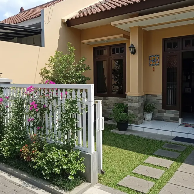 Cara Sederhana Percantik Eksterior Rumah Tanpa Renovasi Berlebihan/Gemini AI