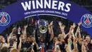 Sebelum menjadi juara Liga Champions 2024/2025, PSG sudah lebih dulu meraih gelar Ligue 1. Les Parisiens juga menjuarai Coupe de France dan Trophee des Champions. (FRANCK FIFE/AFP)