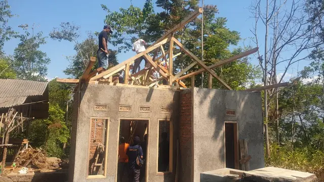 Anggaran Program Bedah Rumah Menteri Ara Naik 773%