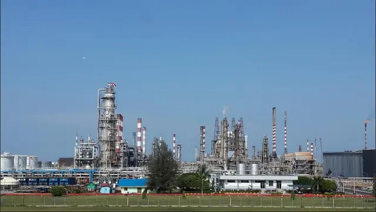 Kilang Dumai Terbakar Hebat, Ternyata Tempat Produksi BBM Pertalite dan LPG