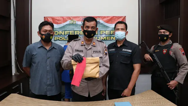 Mantan Kades yang pernah terjerat kasus korupsi kembali masuk penjara gara-gara aniaya mantan istrinya. (Foto: Liputan6.com/Humas Polres Kebumen)