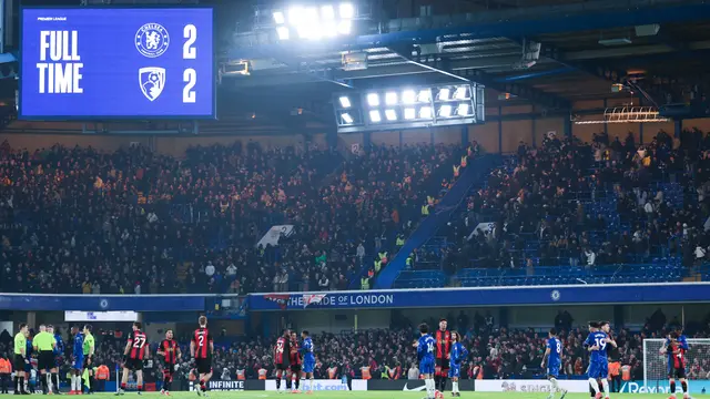 Foto: Kluivert Cetak Gol, Reece James Penyelamat Chelsea