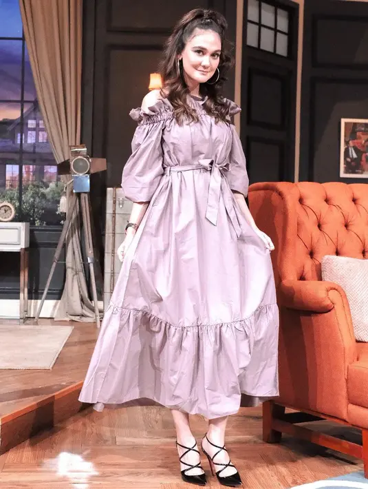 (Instagram/lunamaya)