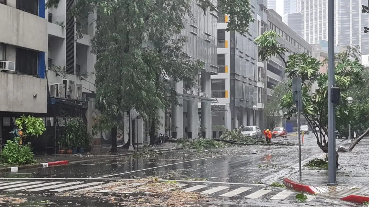 Banjir di Metro Manila pada Kamis 12 November 2020.