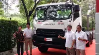 PT Isuzu Astra Motor Indonesia (IAMI) mengawali 2019 dengan memperkenalkan new Isuzu GIGA Tractor Head. (Ikbal/Otosia.com)