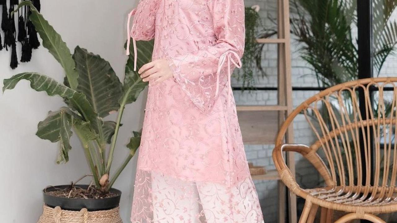 ilustrasi tunik brokat