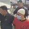 Tampang Taufik Hidayat Saat Rekonstruksi Penyekapan Kekasihnya