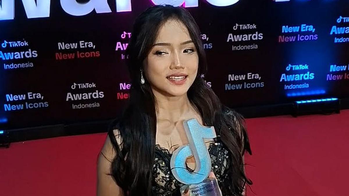 Fuji Tak Menyangka Menang TikTok Awards Indonesia 2025, Ungkap Perjuangan Militan Para Fans
