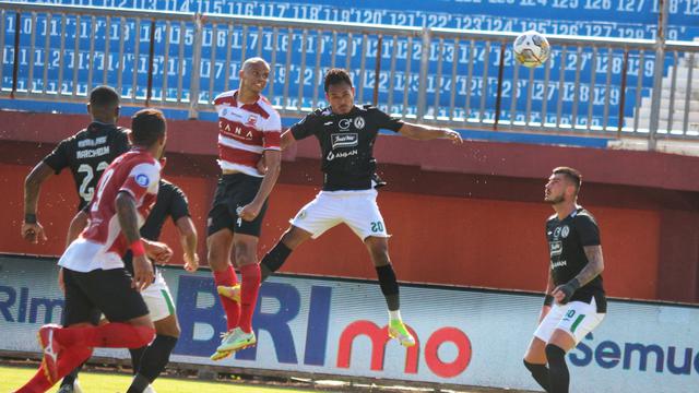 FOTO Madura United Vs PSS