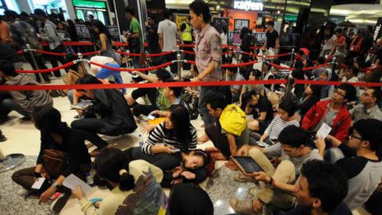 Ada persaingan bisnis di balik batalnya Lady Gaga?