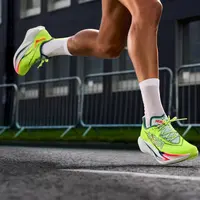 HOKA® resmi menghadirkan dua siluet performa terbarunya di Indonesia. [Foto: Hoka]