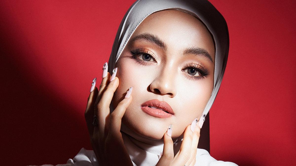 Momen Penyanyi Eltasya Natasha Dipotret Fotografer Ternama, Dari Canggung Hingga Percaya Diri