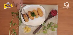 Sensasi baru makan macaroni, coba yuk Macaroni Saussage Ball’n, bikinnya praktis dan enggak perlu repot. Simak video resepnya ya...