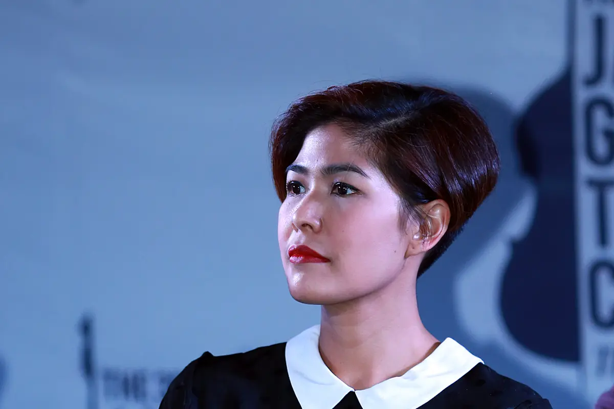 Indah Maliq & D'Essentials