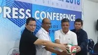 Pengurus Pusat Persatuan Bola Voli Seluruh Indonesia (PP PBVSI), meresmikan dibukanya PGN Livoli 2018. (Bola.com/Muhammad Ivan Rida)