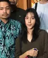 Kasus perceraian Virgoun dan Inara Rusli masih bergulir di Pengadilan Agama Jakarta Barat. Selain proses cerai, Inara Rusli diketahui juga melaporkan sang suami dengan dugaan tuduhan perzinahan. [Foto: KapanLagi.com/Dadan Eka Permana]