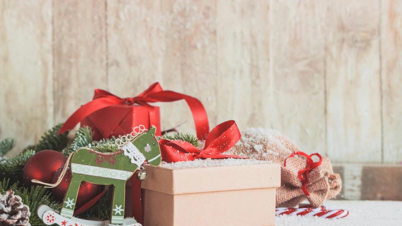 15 Ide Kado Natal untuk Guru yang Berkesan dan Penuh Makna, Jadi Hadiah Spesial