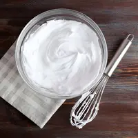 ilustrasi whipped cream/copyright By Africa Studio (Shutterstock)