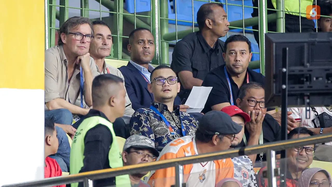 Patrick Kluivert - Persija Vs PSBS di BRI Liga 1 2024/2025