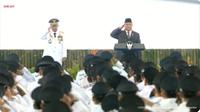 Momen Presiden Prabowo Subianto usai memberikan sambutan pelantikan kepala daerah di Istana Kepresidenan Jakarta, Kamis (20/2/2025). (Tangkapan Layar YouTube Sekretariat Presiden)