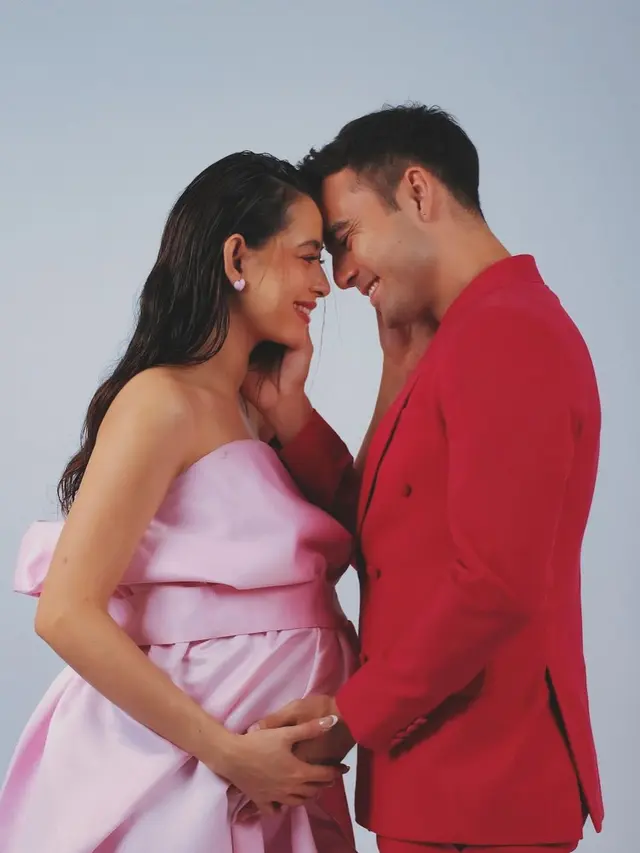6 Potret Maternity Shoot Laura Theux Bergaun Pink, Umumkan Mengandung Bayi Perempuan