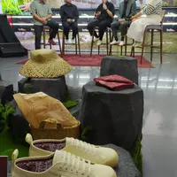 Superga luncurkan koleksi kolaborasi budaya dalam Superga X Tubaba, credit: Superga