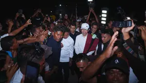 Tiba di Pulau Palue NTT, Jokowi Disambut Adat Sikka