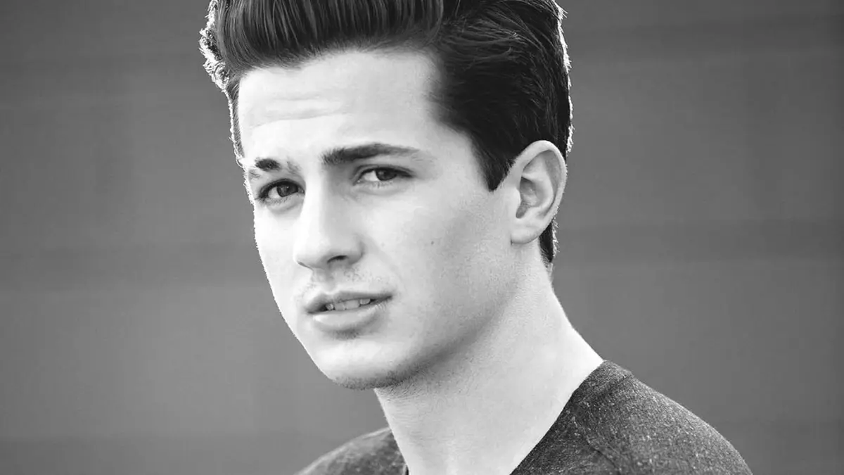 7 Fakta Menarik Tentang Charlie Puth - Entertainment Fimela.com