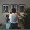 Panduan Tinggi yang Tepat untuk Menggantung Foto di Dinding agar Terlihat Estetik, Dijamin Rapi