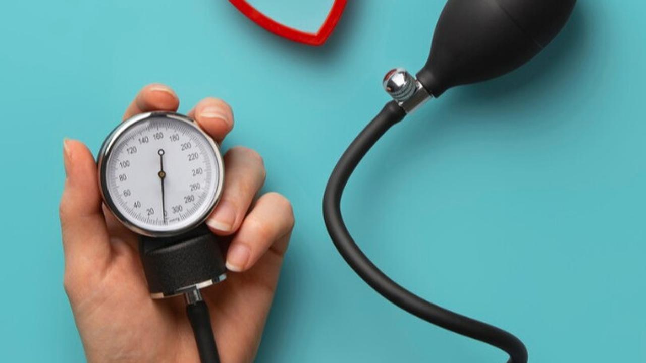 Hipertensi: Risiko Kesehatan dan Cara Menurunkan Tekanan Darah Secara Alami