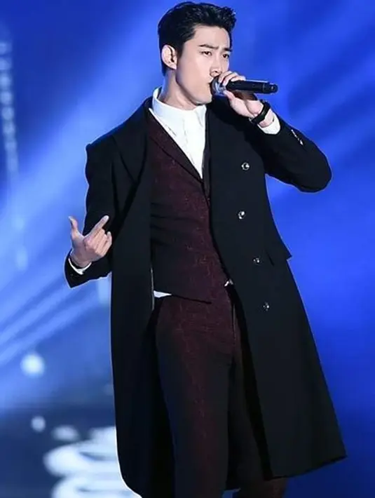 Namun sayangnya, Taecyeon disini sebagai sosok pria yang hidup dengan penuh kenaifan. (iInstagram/taecyeon)