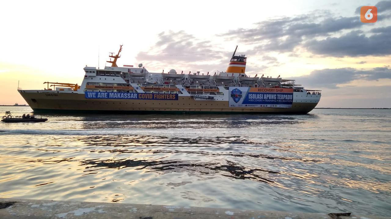 KM Umsini Terbakar Ketika Sandar di Makassar, Pelni Pastikan Tak Ada Korban Jiwa