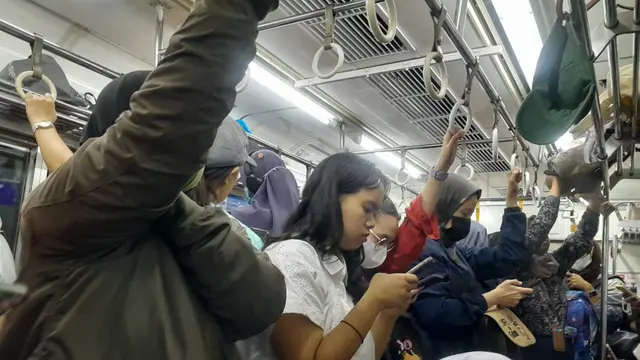 Penumpang KRL terganggu saat terjadi gempa