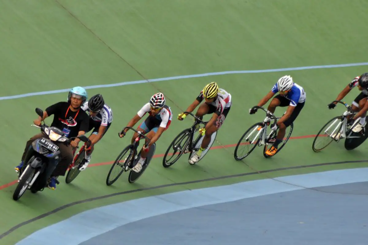 Kejurnas Terbuka Indonesia Velorace Competition