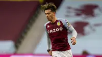 5. Jack Grealish (Aston Villa)  - Penyerang berusaia 25 tahun ini memang sangat pantas dipercaya mengenakan nomor punggung 10 di Aston Villa. Kejataman Jack Grealish terbukti lewat torehan 5 gol dan 6 assists dari 9 laganya bersama Aston Villa di Liga Inggris musim ini. (AFP/Tim Keeton/pool)