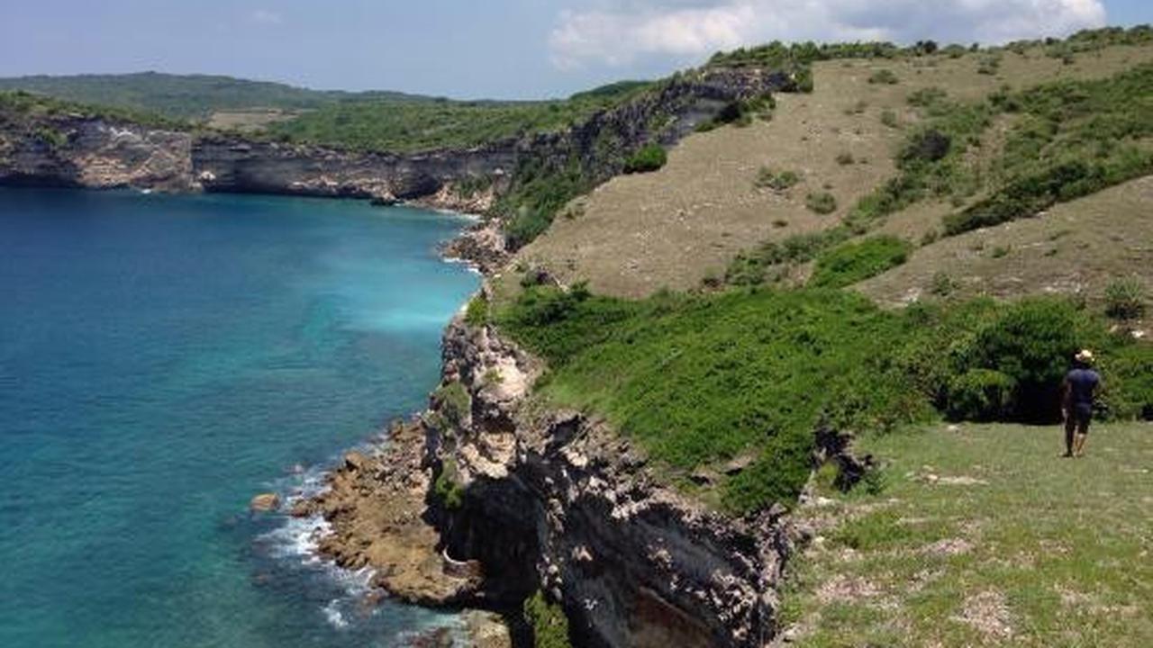 Tempat Wisata Ikonik di Lombok Timur, Dari Pantai Merah Muda hingga Danau Misterius di Dekat Rinjani