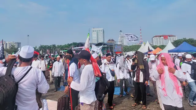 Para Peserta Aksi Membubarkan Diri Pada Pukul 08.24 WIB.