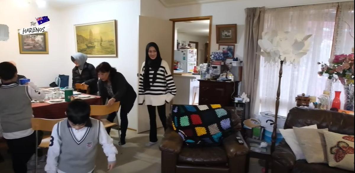 8 Potret Tempat Tinggal Alyssa Soebandono saat Kuliah di Melbourne, Lingkungannya Asri - Desain Full Bata Merah