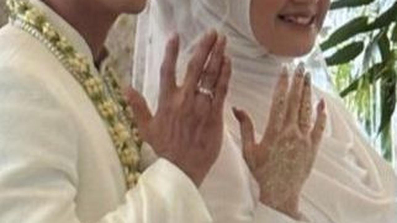 Adat Sunda