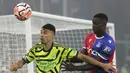 Kemenangan tersebut memastikan Arsenal berada di peringkat ke-3 untuk sementara waktu, menempel ketat Man City dan Brighton di atasnya yang juga mengoleksi enam poin. (AP Photo/Kin Cheung)