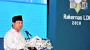 Calon presiden nomor urut 02 Prabowo Subianto berpidato dalam Rakernas LDII di Pondok Gede, Jakarta, Kamis (11/10). Prabowo datang dengan mengenekan kemeja safari cokelat dan peci hitam. (Merdeka.com/Iqbal Nugroho)