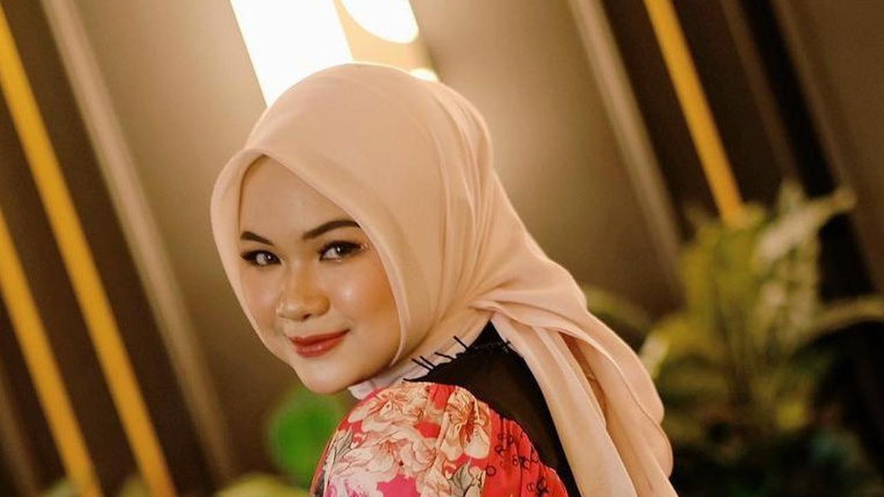 Meski sudah tidak menjadi kekasih Asnawi lagi, keduanya diketahui tetap menjalin hubungan baik bak teman. <br>