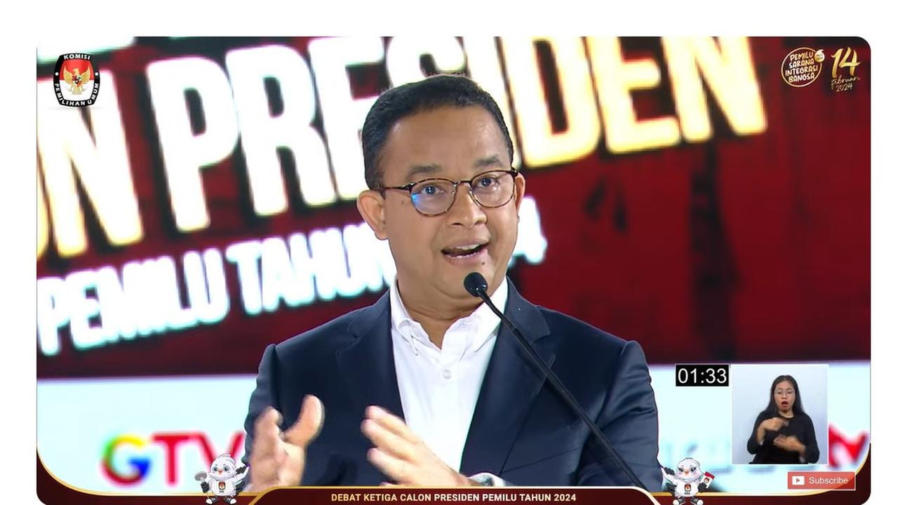 Calon presiden nomor 1 Anies Baswedan saat debat capres ketiga yang digelar KPU pada Minggu (7/1/2024) di Istora, Senayan, Jakarta.