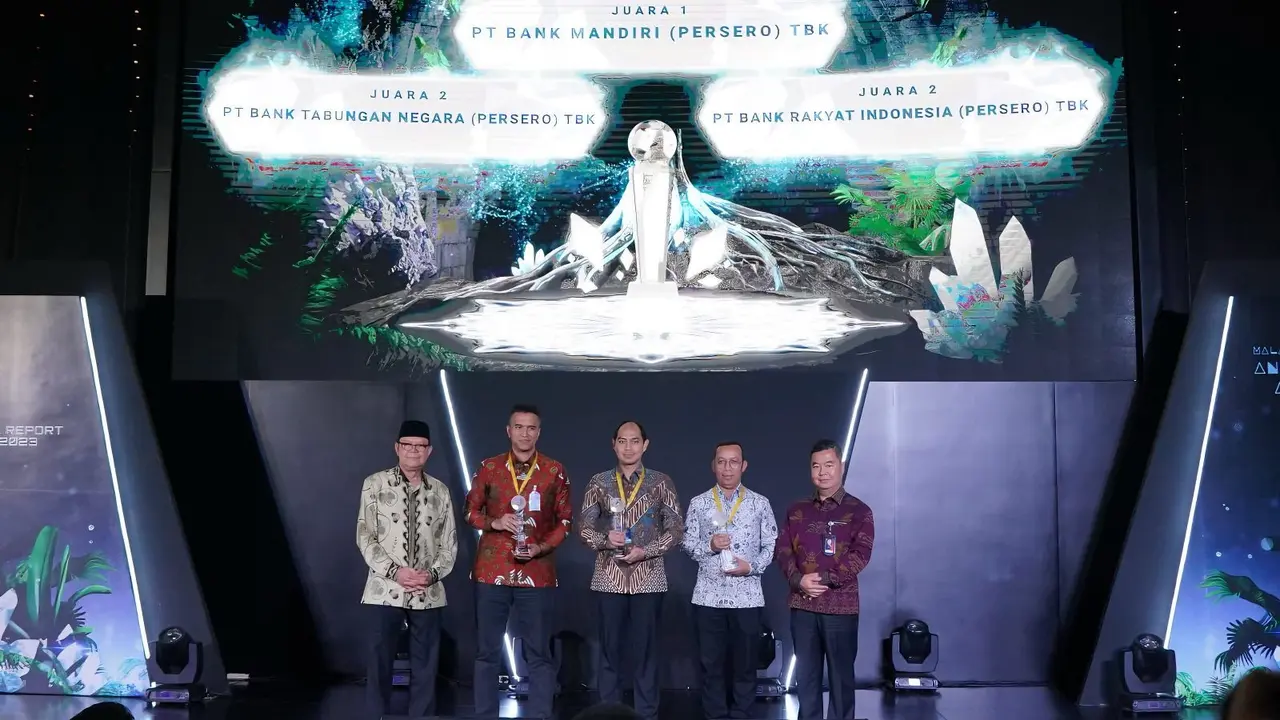 Bank Mandiri Raih Peringkat 1 Perusahaan Go Publik Keuangan di Annual Report Award 2023