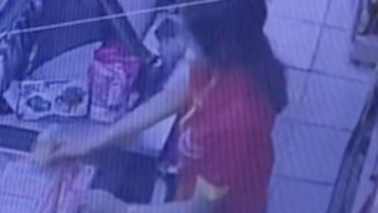 Kasir Minimarket Tiba-Tiba Diajak Makan Malam Pria Tak Dikenal, Tolak dengan Cara Berkelas Bukti Kesetiaan itu Mahal