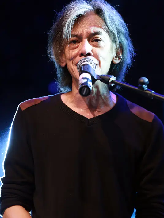 Suatu kehormatan bagi Fariz bisa tampil dalam acara tahunan tersebut. Di hari kedua Ramadhan Jazz Festival 2016, juga dihibur oleh Maliq & D'Essentials, Soulvibe, Ecoutez, dan Barry Likumahua. (Deki Prayoga/Bintang.com)