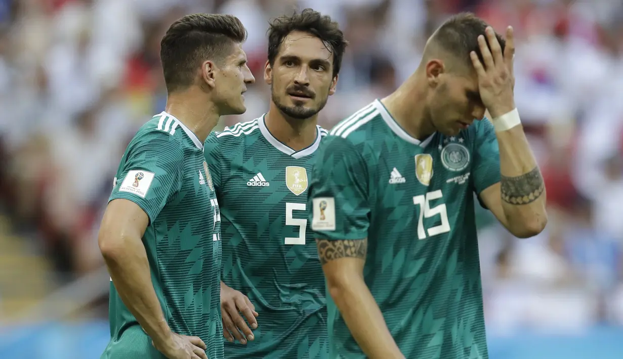 Jerman datang sebagai juara bertahan Piala Dunia 2014 namun performa Tim Panser selama Piala Dunia 2018 hanya berada pada Peringkat empat grup; sekali menang, dua kali kalah. (AP/Michael Probst)