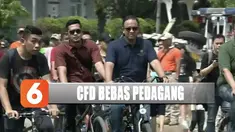 Gubernur Anies Baswedan meninjau pelaksanaan aturan baru PKL di Hari Tanpa Kendaraan Pribadi.